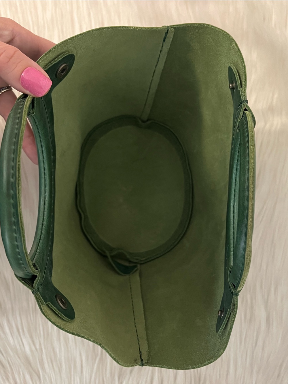 Portland Leather Milian Emerald Green Circle-Handle Tote Bucket Bag - Picture 6 of 13
